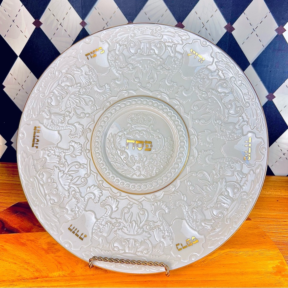 Lenox Judaic Seder Blessings Platter – Ivory Porcelain with 24K Gold Trim- 13” - Picture 4 of 5
